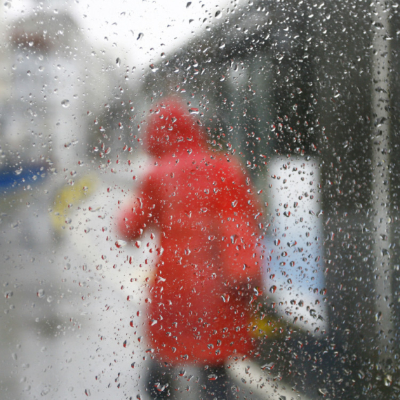Nestabilno vreme, sa obilnim padavinama! U ovom kraju Srbije izdat CRVENI stepen upozorenja!