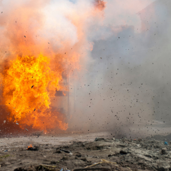 Odjekivale eksplozije tokom noći u regionima Ukrajine - mete su skladišta
