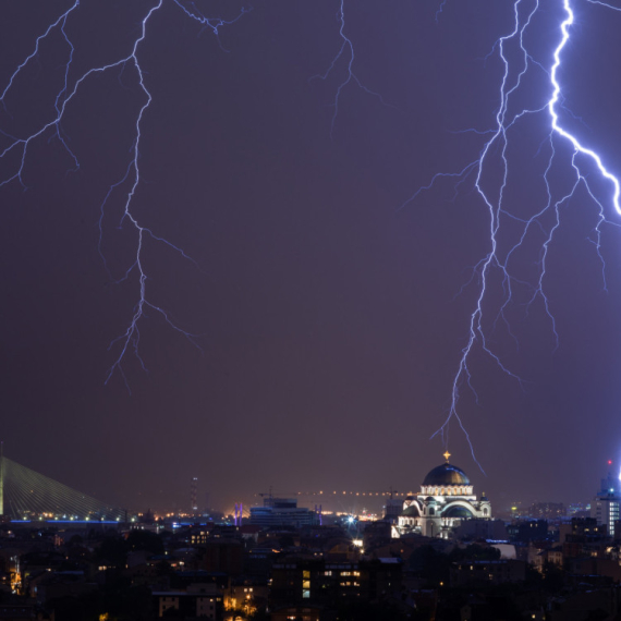 Proglašena vanredna situacija zbog oluje u ovom delu Srbije, a RHMZ upozorava da je Beograd sledeći