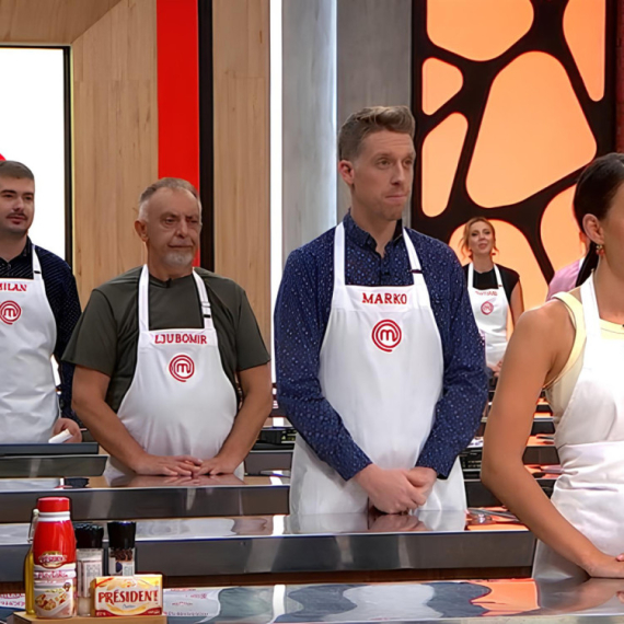 MasterChef Srbija - Četvrtak, 10. oktobar - TOP 16 takmičara predstavljaju sebe praveći svoja omiljena jela, ali problem je...