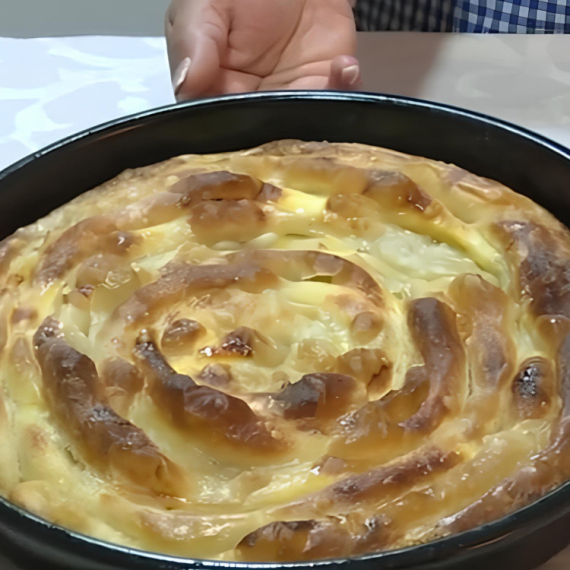 Obeležava se svetski dan hrane, a mi vam otkrivamo KAKO da napravite najukusniju PITU OD DOMAĆIH KORA (VIDEO)