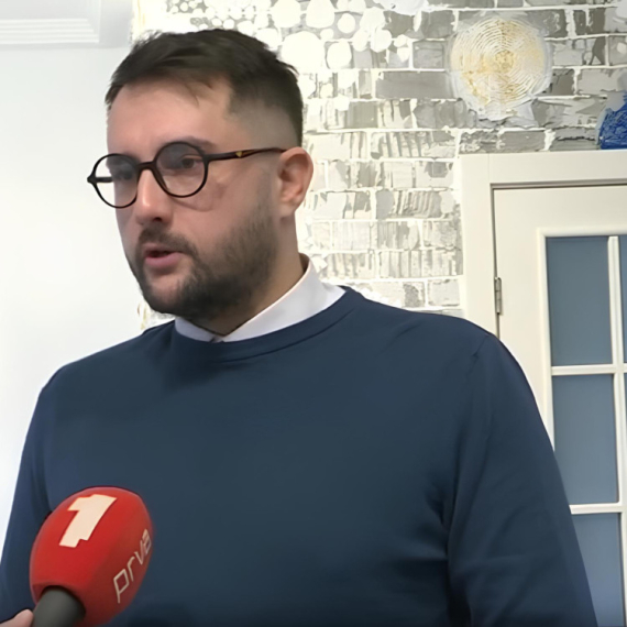 Nije TERAPIJA, već SEANSA: U čemu se poziv PSIHOTERAPEUTA razlikuje od LAJFKOUČA? "Mi polazimo od toga da su svi ljudi okej..." (VIDEO)