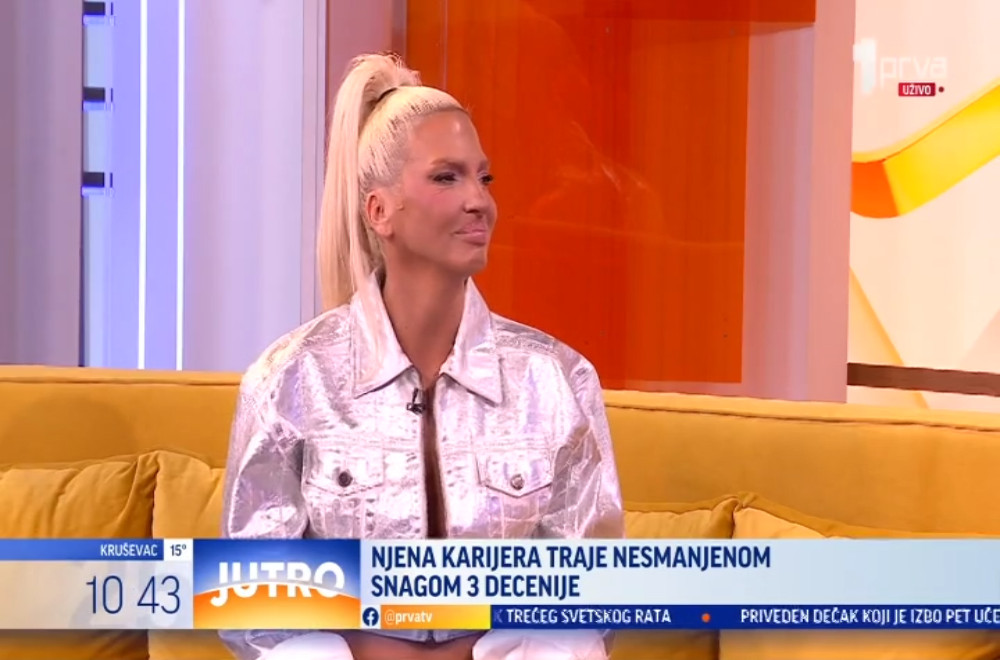 Jelena Karleuša javno priznala: „Deca mi već godinama pričaju da treba da se razvedem od tate“