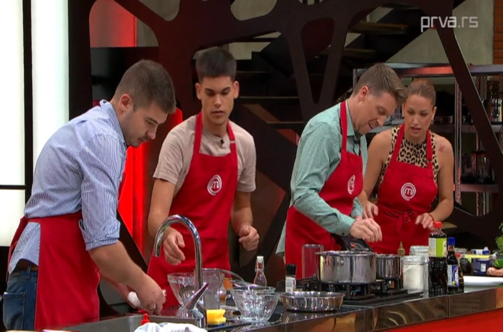 Aleksa zavodi red u crvenom timu: Raste tenzija u kuhinji MasterChefa